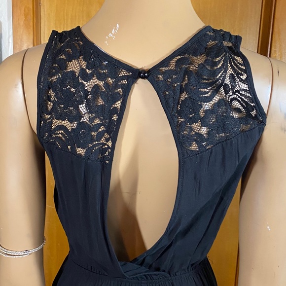 LACE JUMPSUIT - Picture 2 of 9